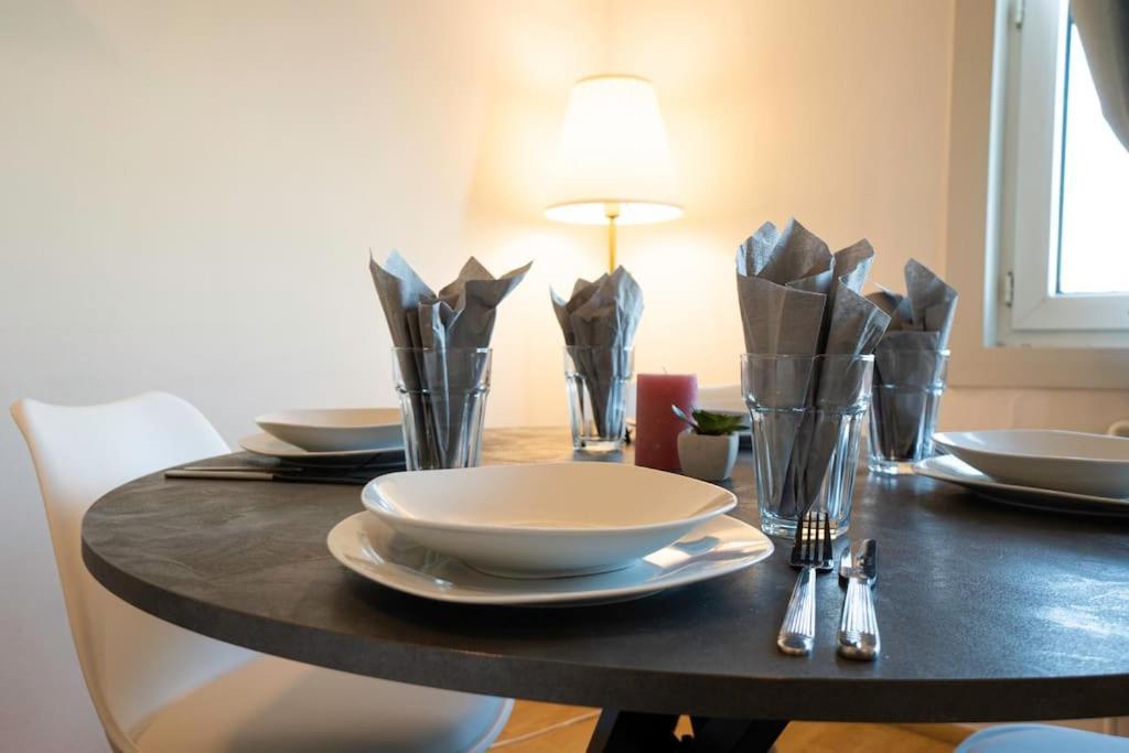 Stylish 2 Floor Penthouse • 15 Min To City Center เวียนนา ภายนอก รูปภาพ