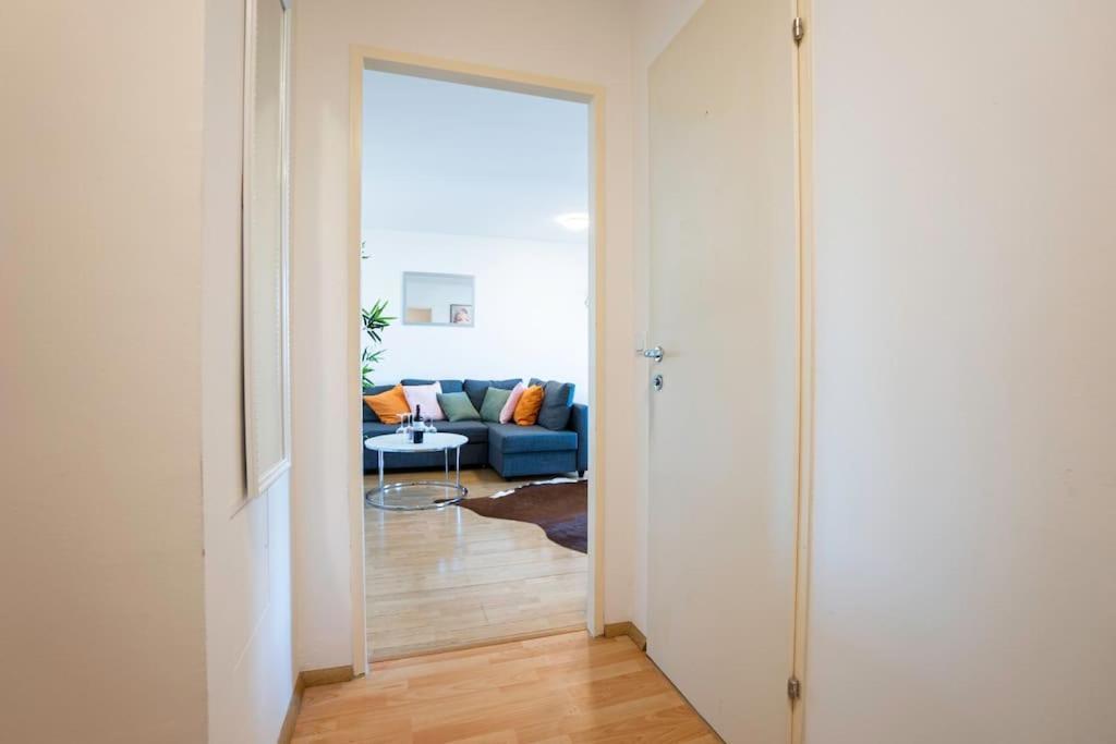 Stylish 2 Floor Penthouse • 15 Min To City Center เวียนนา ภายนอก รูปภาพ